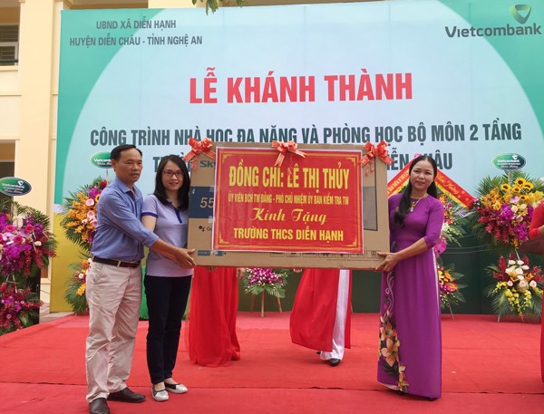 Lễ khánh thành công trình nhà học 2 tầng Trường THCS Diễn Hạnh - ảnh 2