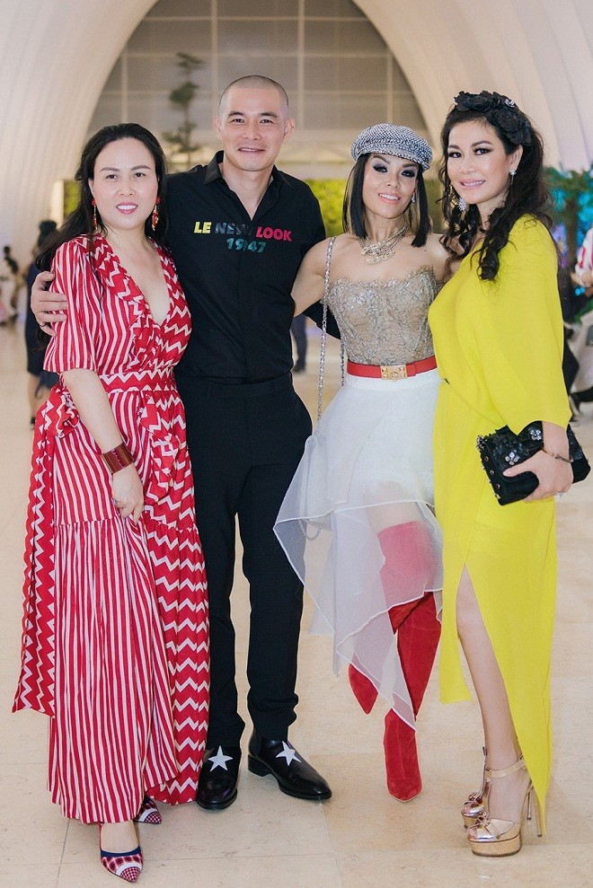 Đàm Vĩnh Hưng phong độ, đẹp trai rạng ngời đón tuổi mới - ảnh 11