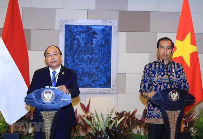 Hình ảnh Thủ tướng Nguyễn Xuân Phúc hội đàm với Tổng thống Indonesia - ảnh 6