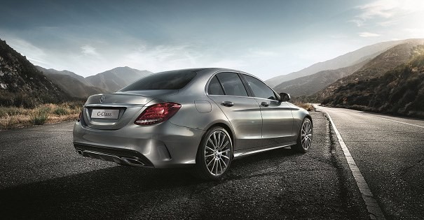 Mercedes-Benz C-Class: Xe sang trong tầm với - ảnh 1