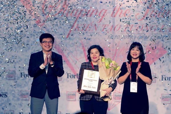 TGĐ Vinamilk được Forbes Việt Nam vinh danh 'Thành tựu trọn đời' - ảnh 2