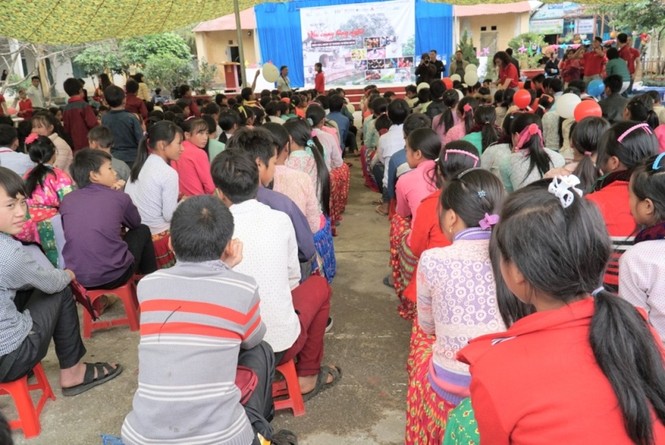 Ngày hội vui cùng làng nghề mở đầu dự án “Sách cho em” tại Mèo Vạc - ảnh 1