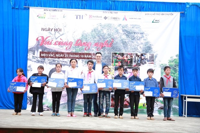 Ngày hội vui cùng làng nghề mở đầu dự án “Sách cho em” tại Mèo Vạc - ảnh 7
