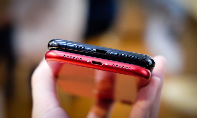 iPhone XR so dáng iPhone XS Max và 8 Plus - ảnh 9