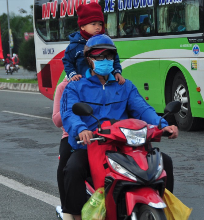 Dân miền Tây trở lại Sài Gòn làm việc đầu năm mới - ảnh 6