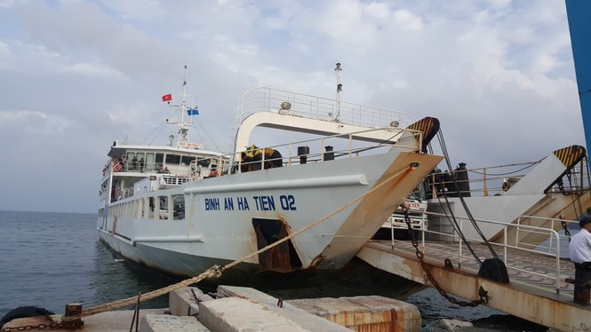 Hàng nghìn khách đã vào đất liền sau 3 ngày “mắc kẹt” ở Phú Quốc - ảnh 4