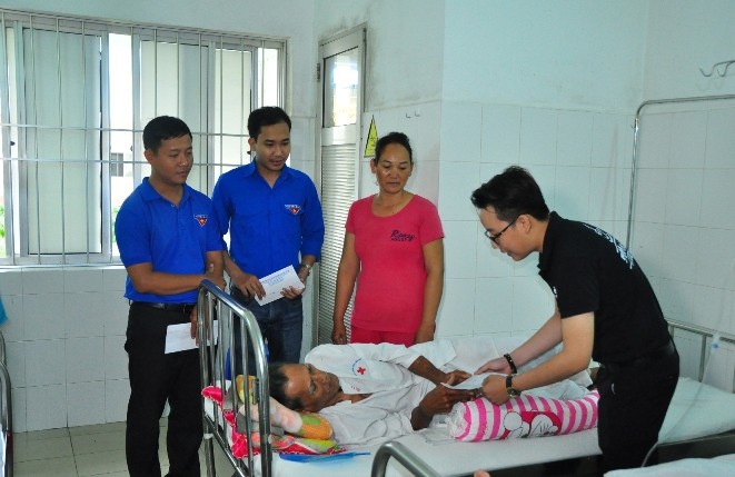 Bữa cơm nhân ái lan tỏa đến Miền Tây - ảnh 5