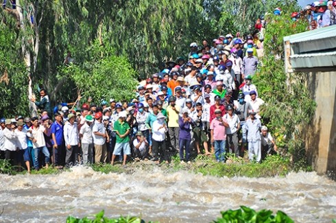 Chính thức xả đập Tha La và Trà Sư ở đầu nguồn lũ An Giang - ảnh 2