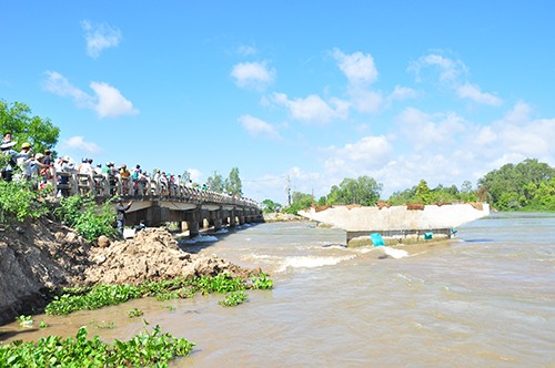Chính thức xả đập Tha La và Trà Sư ở đầu nguồn lũ An Giang - ảnh 7