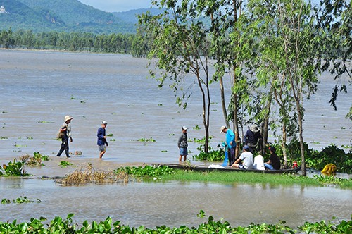 Chính thức xả đập Tha La và Trà Sư ở đầu nguồn lũ An Giang - ảnh 10