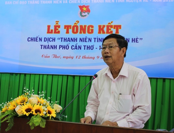 Chủ tịch TP Cần Thơ tặng bằng khen cho phóng viên Tiền Phong - ảnh 2