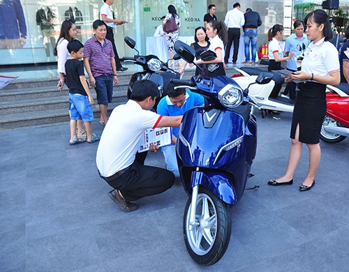 Xe VinFast ra mắt người dân Tây Đô - ảnh 3