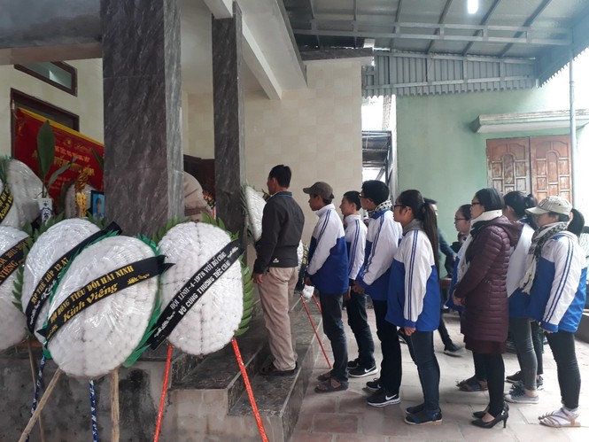 Nam sinh tử nạn khi cứu 3 mẹ con được vinh danh - ảnh 1