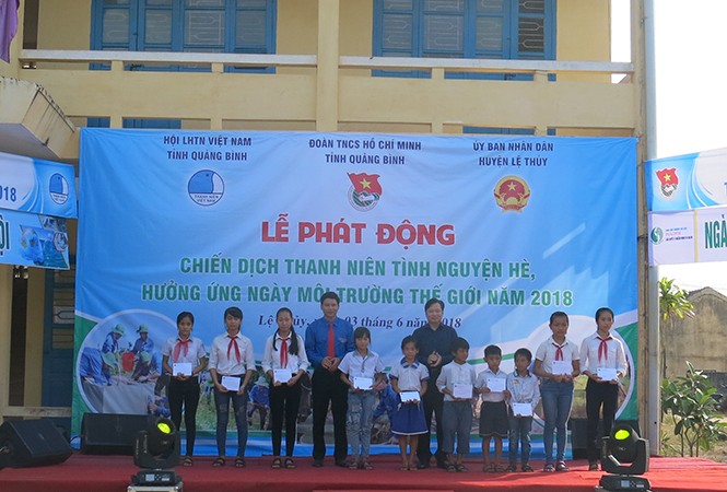 Khởi động chiến dịch hè tình nguyện - ảnh 1