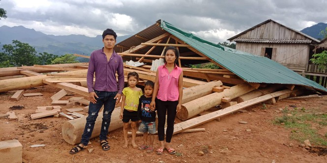 Lốc xoáy làm sập nhà đồng bào dân tộc thiểu số - ảnh 2