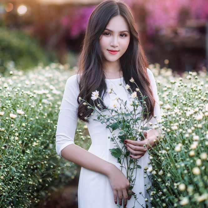 Ngắm vẻ đẹp trong trẻo của hotgirl Việt ‘tiếp lửa’ cho ĐT Pháp ở World Cup 2018 - ảnh 1