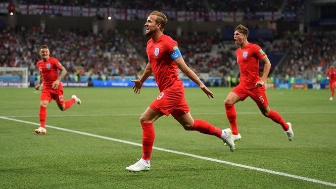 Dàn WAGs Anh ‘đại náo” khán đài World Cup 2018 - ảnh 1