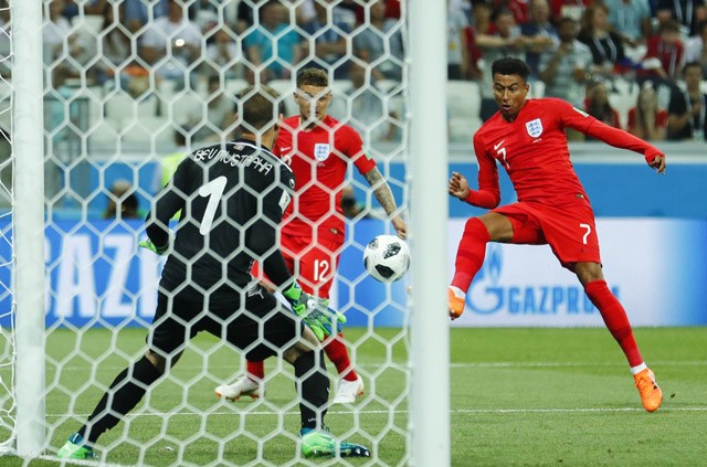 Thắng Tunisia 2-1, ĐT Anh tái hiện kỳ tích sau 52 năm - ảnh 1