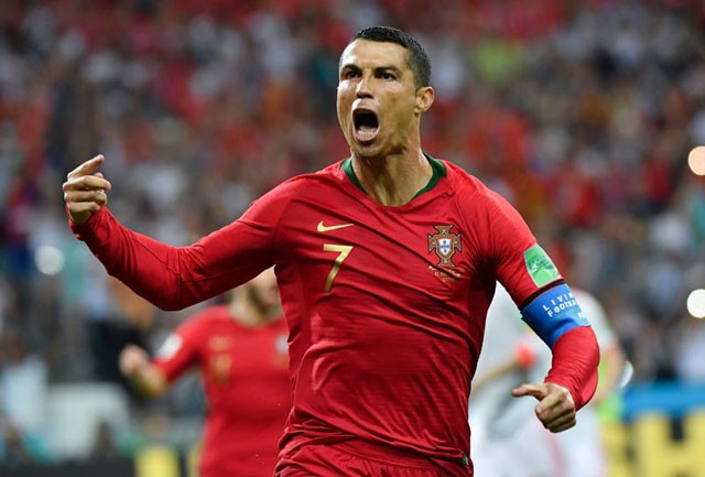 ‘Soái ca’ ĐT Nga vào đội hình tiêu biểu lượt trận mở màn World Cup - ảnh 10