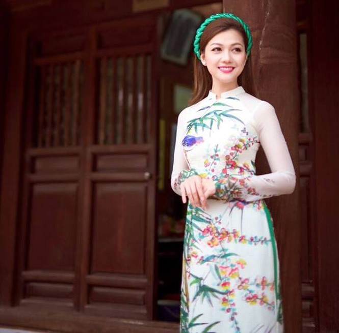‘Nao lòng’ trước nhan sắc của nàng Hoa hậu Việt mê tuyển Bồ Đào Nha - ảnh 1
