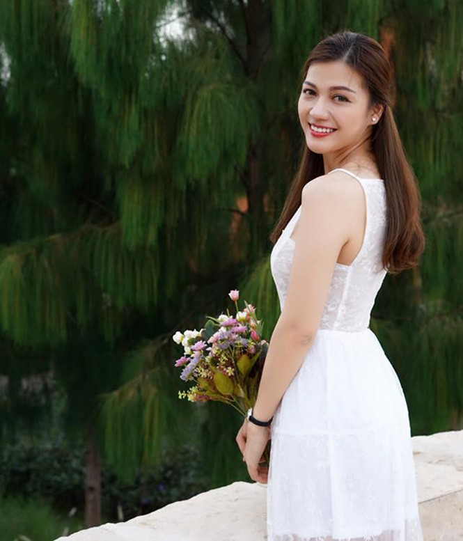 ‘Nao lòng’ trước nhan sắc của nàng Hoa hậu Việt mê tuyển Bồ Đào Nha - ảnh 6