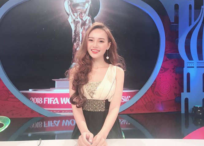 Vẻ đẹp không tỳ vết của hotgirl mê tuyển Đức - ảnh 1
