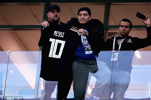 Maradona bật khóc khi Argentina thảm bại trước Croatia - ảnh 5