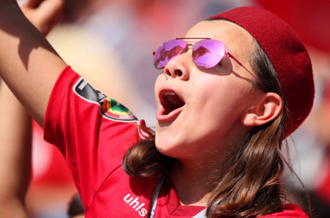 Fan nữ Bỉ và Tunisia ‘thi thố’ sắc đẹp ở World Cup 2018 - ảnh 12