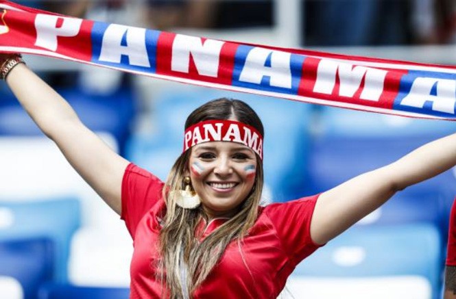 Mỹ nhân Anh và Panama ‘đọ sức nóng’ trên khán đài World Cup - ảnh 6