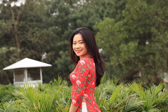 Nhan sắc ngọt ngào của kiện tướng dance sport bình luận World Cup - ảnh 8