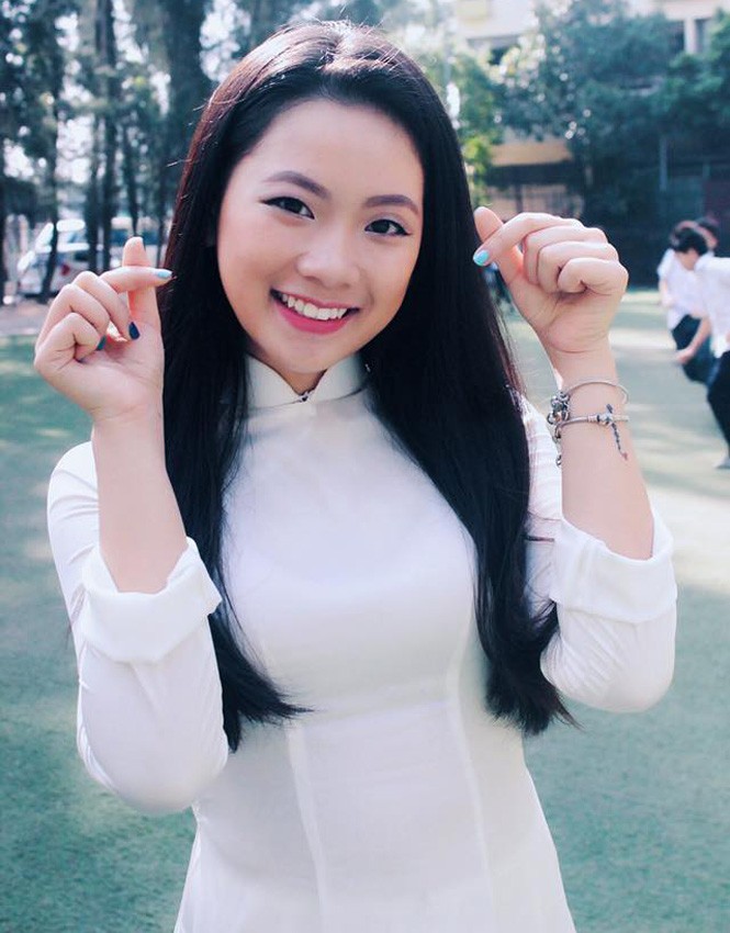 Nhan sắc ngọt ngào của kiện tướng dance sport bình luận World Cup - ảnh 9