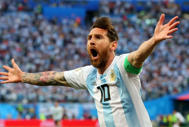 “Xé lưới” Nigeria, Messi bắt kịp kỳ tích của Maradona - ảnh 1