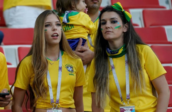 Dàn kiều nữ Brazil ‘đốt cháy’ khán đài World Cup 2018 - ảnh 3