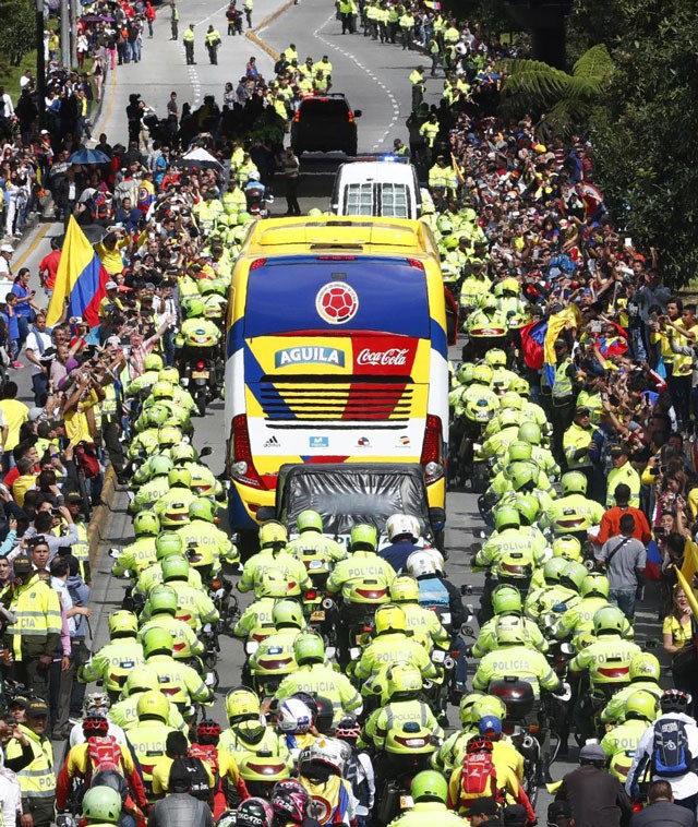 Về nước, Colombia vẫn đòi FIFA tổ chức đá lại với ĐT Anh - ảnh 2