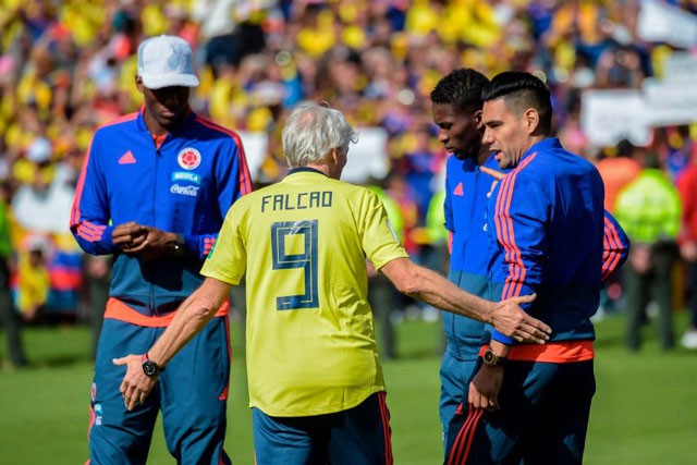 Về nước, Colombia vẫn đòi FIFA tổ chức đá lại với ĐT Anh - ảnh 5
