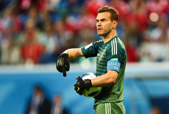 Top 10 thủ môn cứu thua nhiều nhất tại World Cup 2018 - ảnh 4