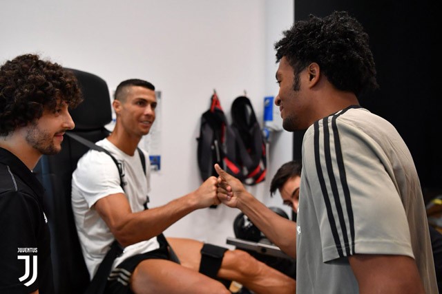 Ronaldo được đồng đội mới chào đón nồng nhiệt - ảnh 10