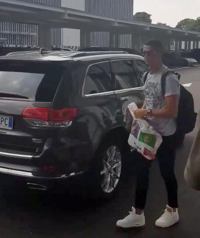 Ronaldo được đồng đội mới chào đón nồng nhiệt - ảnh 3