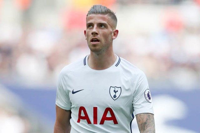 Top 10 ‘bom tấn’ có thể nổ ra ở Premier League trước giờ G - ảnh 3