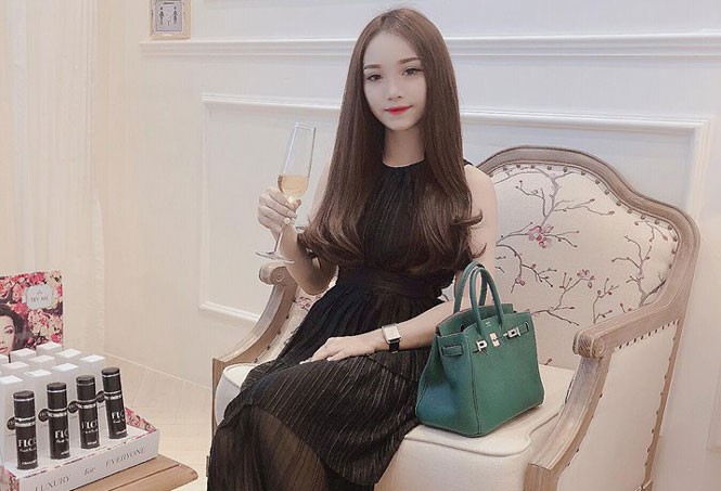 Ngắm cô bạn gái đẹp như hot girl của hậu vệ Vũ Văn Thanh - ảnh 12
