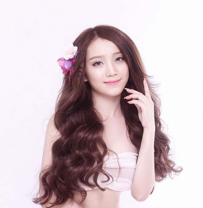 Ngắm cô bạn gái đẹp như hot girl của hậu vệ Vũ Văn Thanh - ảnh 1