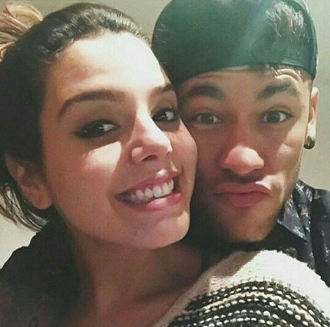 Ngắm tình mới xinh như Hoa hậu của Neymar - ảnh 1