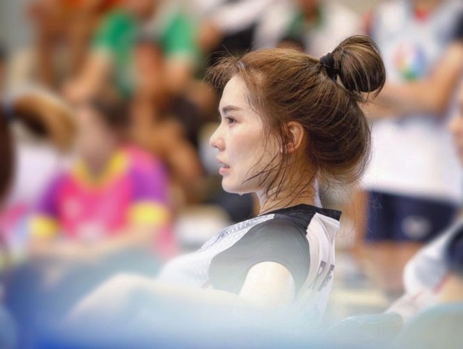 Dung nhan xinh đẹp của ‘thiên thần bóng chuyền’ Thái Lan - ảnh 2