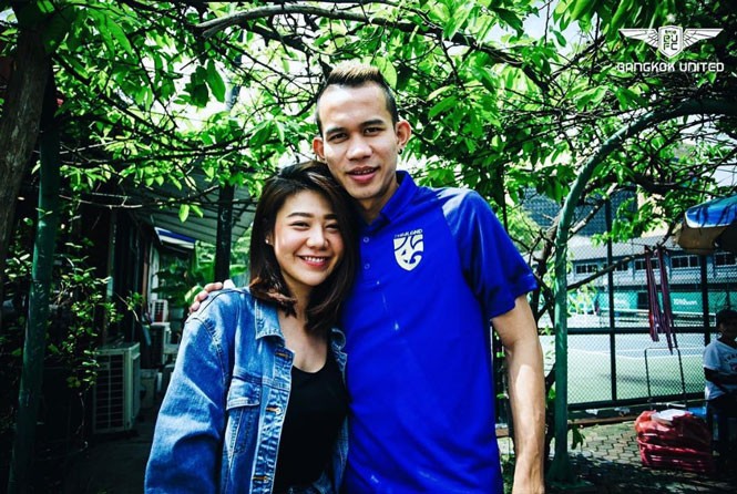 Vòng 1 căng đầy của bạn gái tuyển thủ Thái Lan - ảnh 1