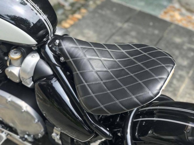 Triumph Bonneville Bobber độ của biker Sài Gòn - ảnh 5