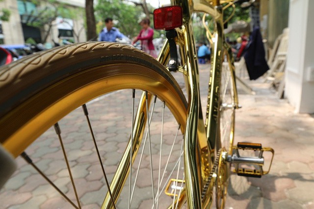 Xe đạp mạ vàng ở Hà Nội - ảnh 7