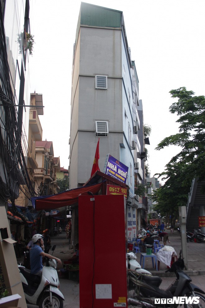 Những căn nhà siêu mỏng 'đắt hơn vàng' tại Hà Nội - ảnh 7