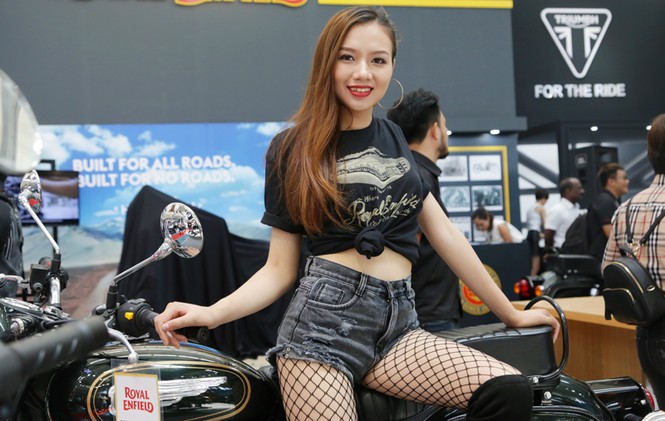 Người đẹp ở triển lãm Vietnam AutoExpo 2018 - ảnh 4