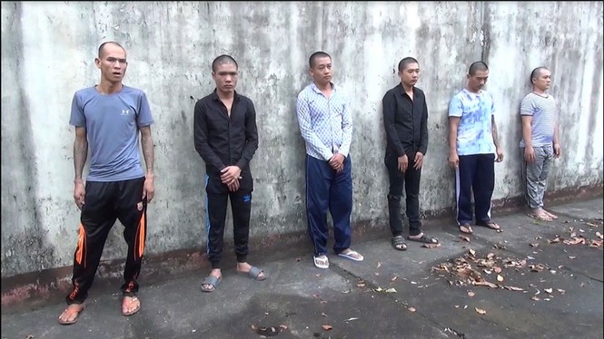 Dùng hung khí bảo kê trường gà, 2 người bị đâm trọng thương - ảnh 1