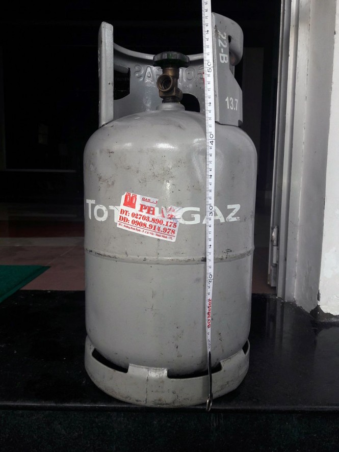 Hé lộ nguyên nhân người đàn ông ôm bình gas xông vào VTV Cần Thơ - ảnh 2